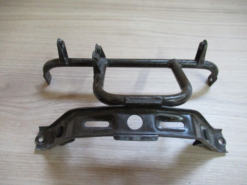 Support levier ouverture de coffre Honda PC800 1989-1993