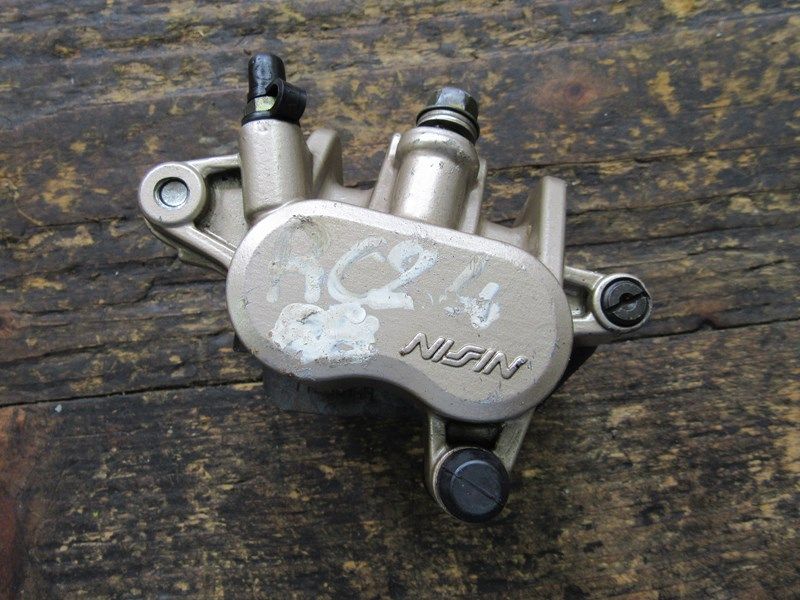 Etrier avant gauche Honda 750 VFR 1986/1989