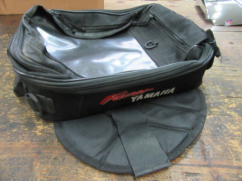 Sacoche réservoir aimantée Yamaha FZS 600 Fazer 1998/2001 (5DM)