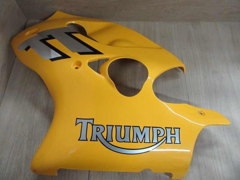 Flanc gauche Triumph 600 TT 2000-2005 (T2303630)