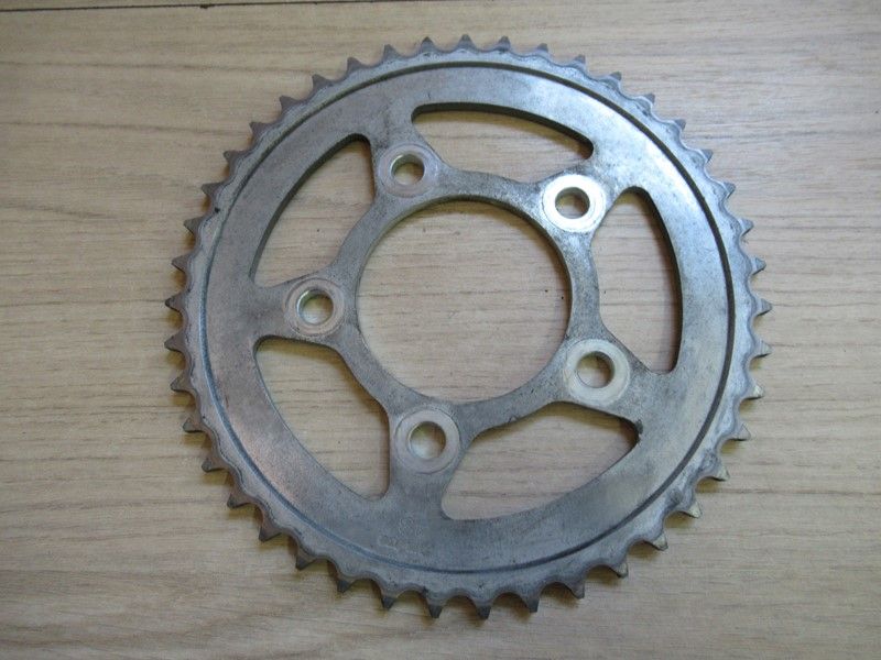 Couronne 43 dents Triumph 900 Legend TT 1998-2001