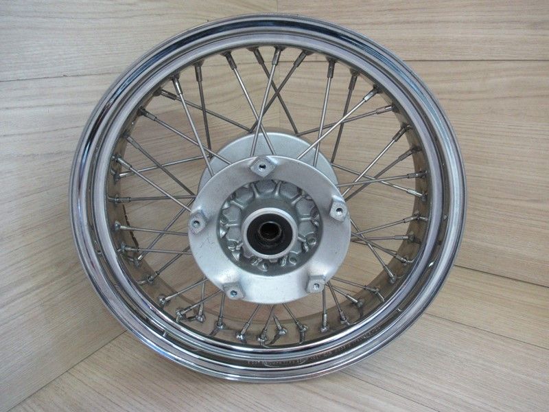Jante arrière Triumph 900 Legend TT 1998-2001 (T2010204)