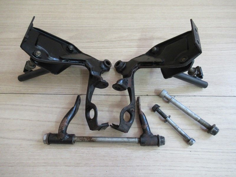 Supports moteur et carénage Aprilia RS 125 1996-1998
