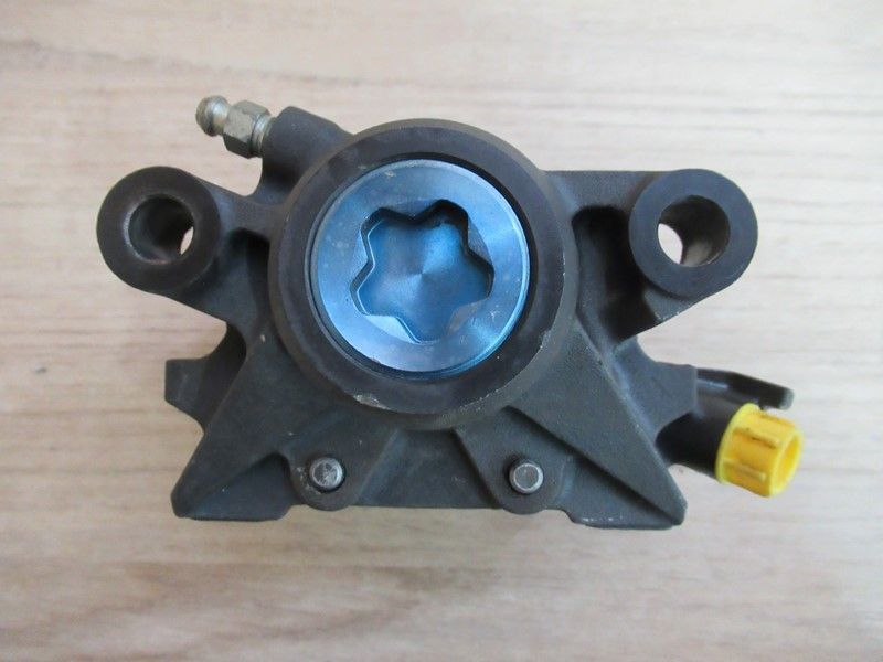 Étrier de frein arrière Yamaha R1 1998-2001