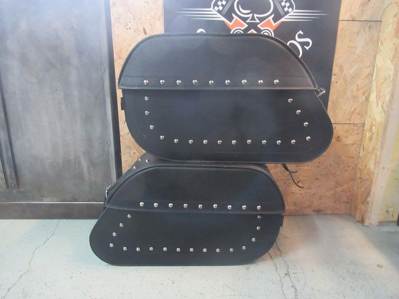 Jeu de valises universelles Highway Hawk pour Harley Davidson