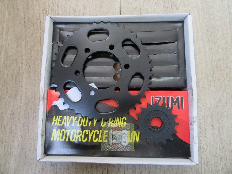 Kit chaîne neuf Kawasaki ZX9R 2002-2003