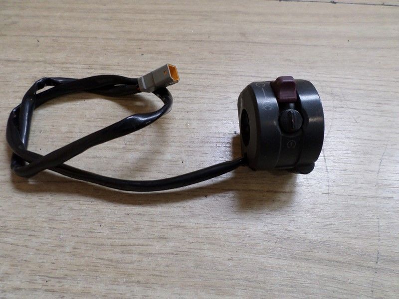 Commodo droit DUCATI 1200 DIAVEL 2011/2014 type G100AA