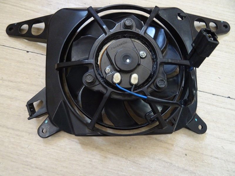 Ventilateur de circuit d'eau Triumph 1200 Speed Triple RS 2021/-