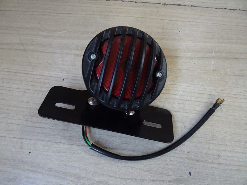Feu arrière et support de plaque Motos diverses