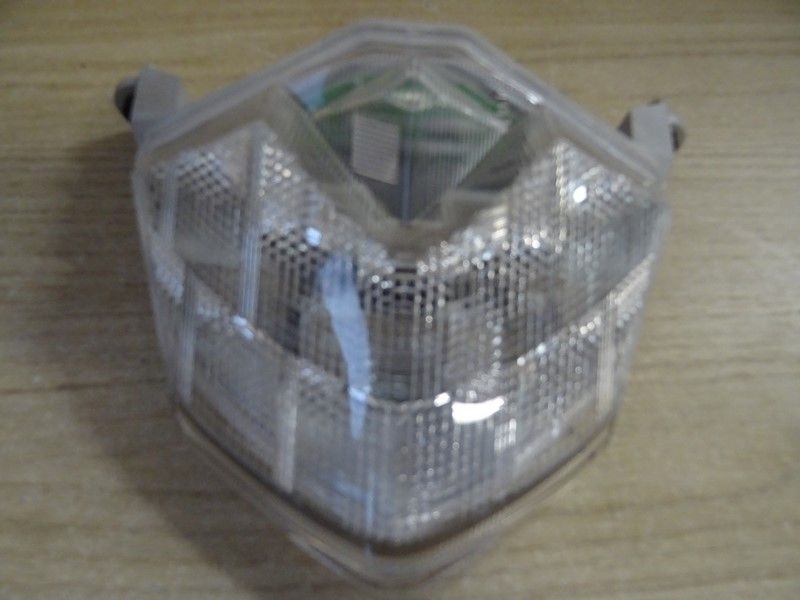 Feu arrière Kawasaki Z750 type ZR750LMA/LLA 2007/2012