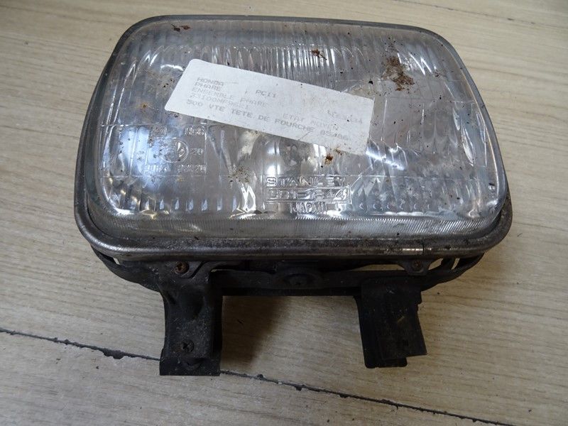 Optique phare avant Honda 
650 CXE type RC12 1983/1987