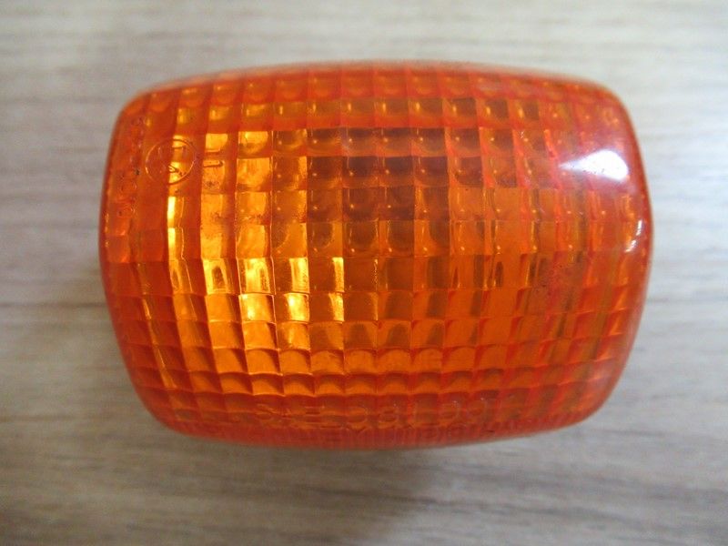 Cabochon avant Honda NTV 650 88-97, VFR 750 86-87, CBR 900 92-95, CBR 600 95-96