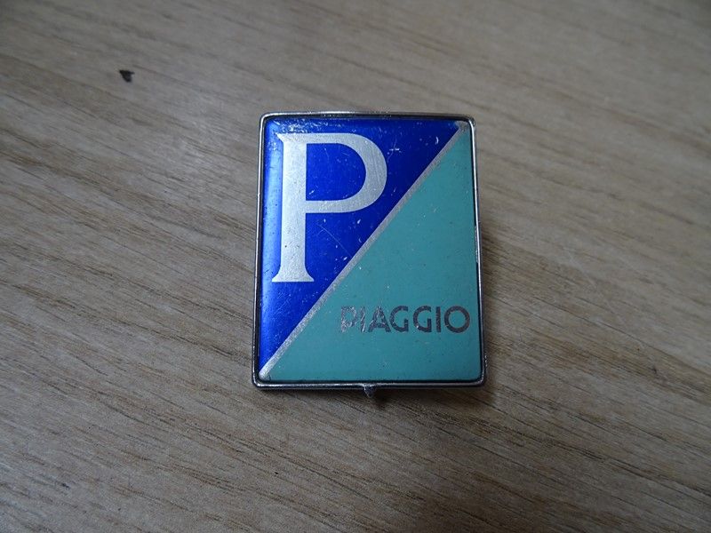 Logo Piaggio de tablier Sccoters Vespa toutes cylindées