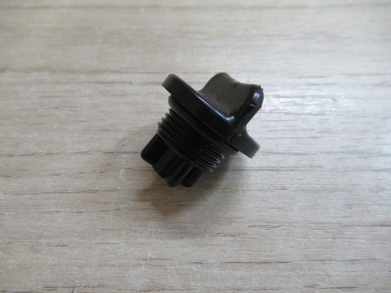 Bouchon d'huile Suzuki RG 125 1986-1994, DL 1000 2002-2006