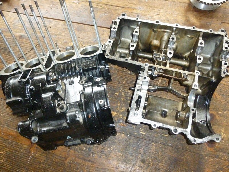 Jeu de carters moteur pour Honda CBX650E (RC13)