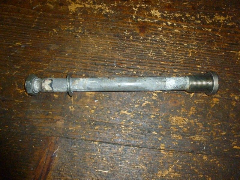 Axe de bras oscillant Suzuki SV 1000 N