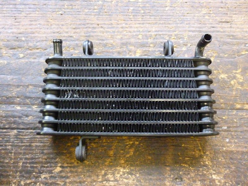 Radiateur d'huile Aprilia SL 1000 Falco