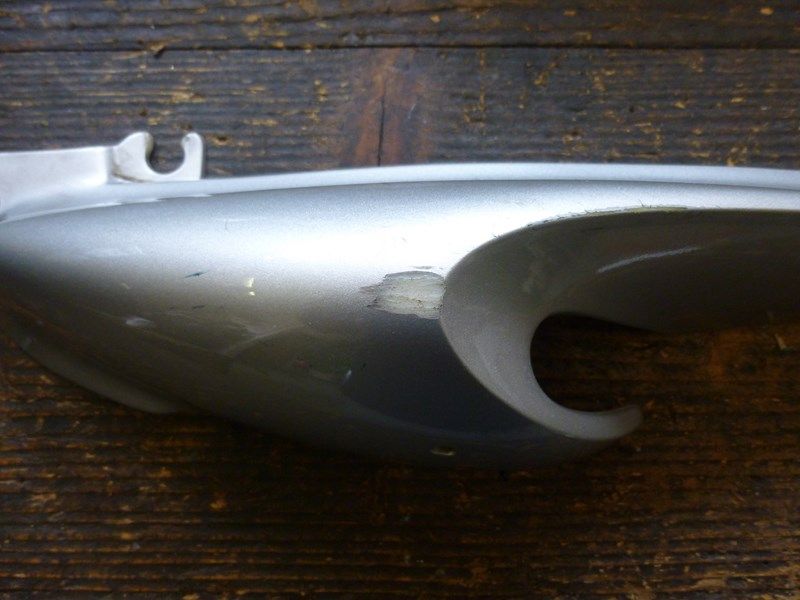 Cache latéral gauche Cagiva 125 Raptor 2004/07 (N301AB)