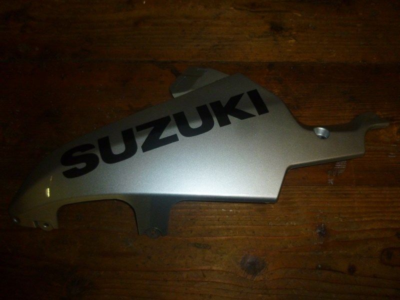 Demi sabot gauche neuf Suzuki 600 GSXR 2008-10