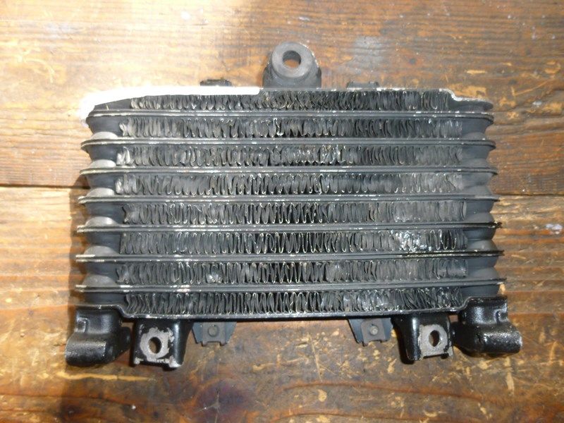 Radiateur d'huile Suzuki 1100 GSXR (GU75D) 1993-96