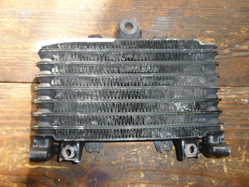 Radiateur d'huile Suzuki 1100 GSXR (GU75D) 1993-96