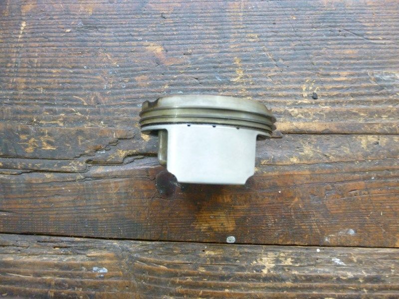 Piston Suzuki 750 GSXR 2004-2005 (12111-30G00-0F0)