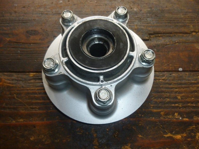 Porte couronne Suzuki 650 Bandit 2005-06