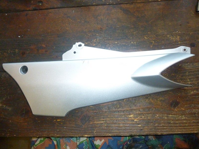 Cache latéral gauche Yamaha FJR 1300 2001-2005