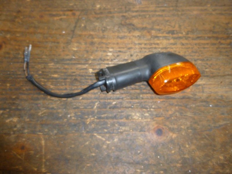 Clignotant avant gauche Yamaha 125 YBR 2007-2009