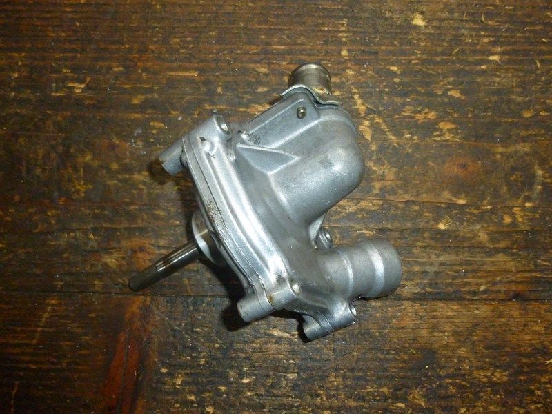 Pompe à eau Yamaha 1000 YZF (4VE) 1966-2000