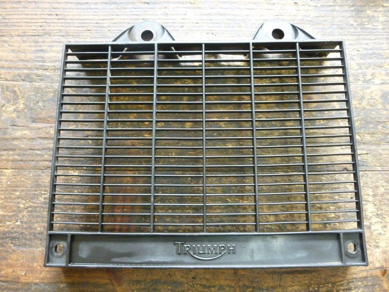 Grille de radiateur d'eau Triumph 900 Tiger (T430) 1993-98 (T2100129)