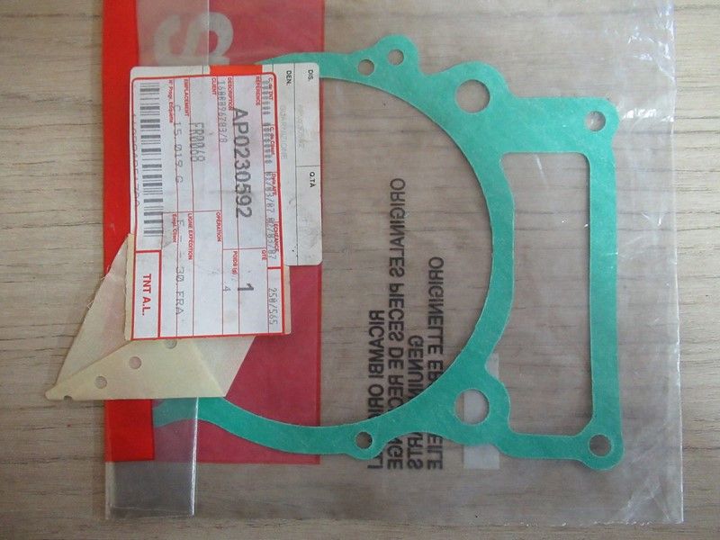 Joint d'embase Aprilia Pegaso 650 1992-2004 (AP0230592)