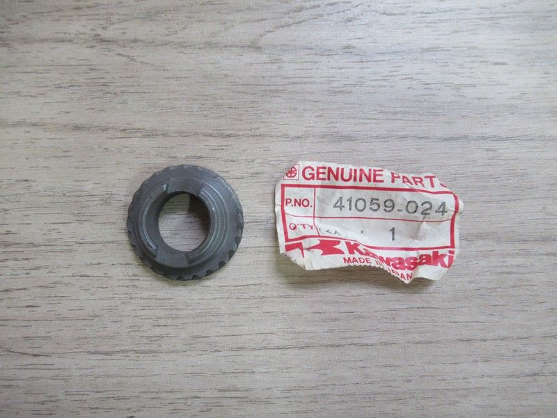 Pignon entraîneur compteur Kawasaki KS125 1974-1975, KE125 1976-1983 (41059-024)