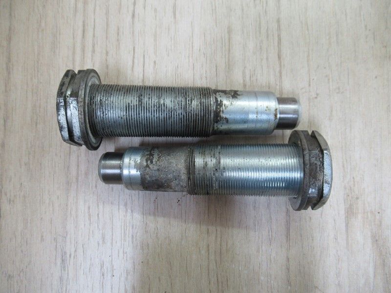 Pivots de centrage de bras oscillant Honda 400 et 500 CX 1978-1982