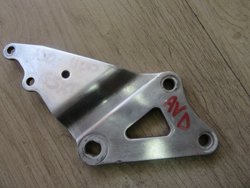 Platine avant droite Suzuki 1100 GSXR 1989/1990