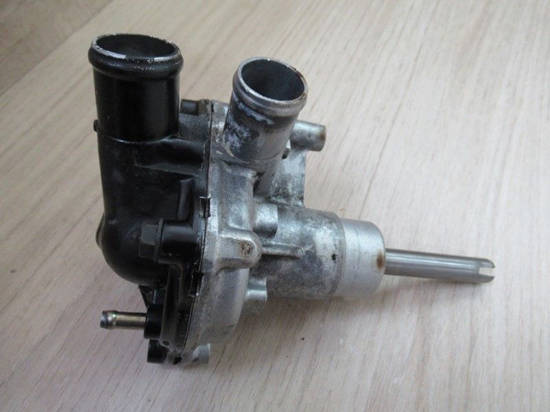 Pompe à eau Honda 900 CBR (SC29) 1994-1995