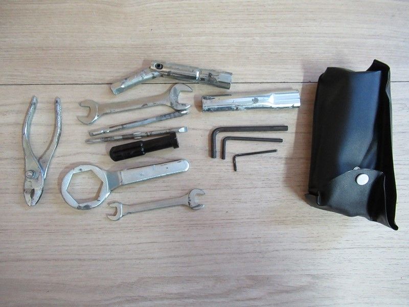 Trousse à outils complète Suzuki GSX1300 B-King 2008-2012