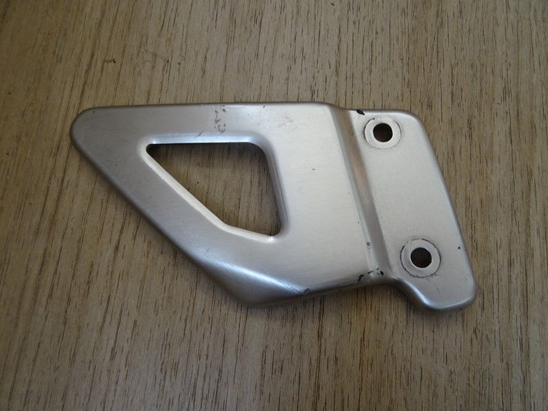 Protège talon droit Suzuki SV 650 1999-2002