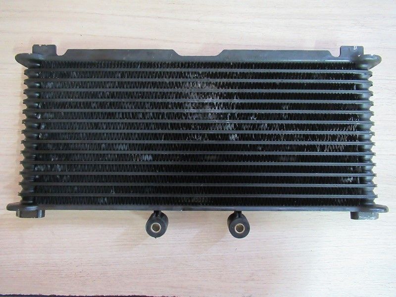 Radiateur d'huile Suzuki GSXF750 1989-1996