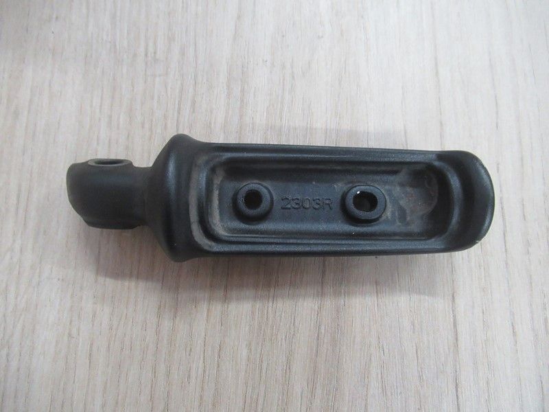 Repose pied arrière droit Triumph T120 Bonneville 2016-2019