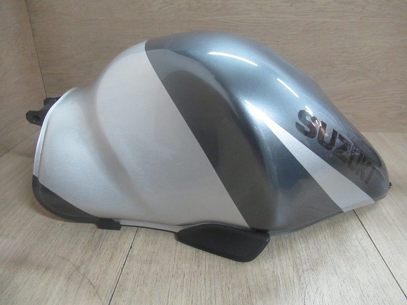 Réservoir Suzuki 1300 GSXR Hayabusa 2002-2007