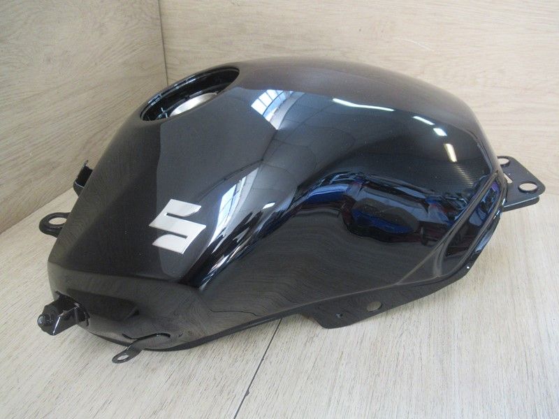 Réservoir Suzuki GW 250 Inazuma 2013-2017 (44100-48H70-AGQ)