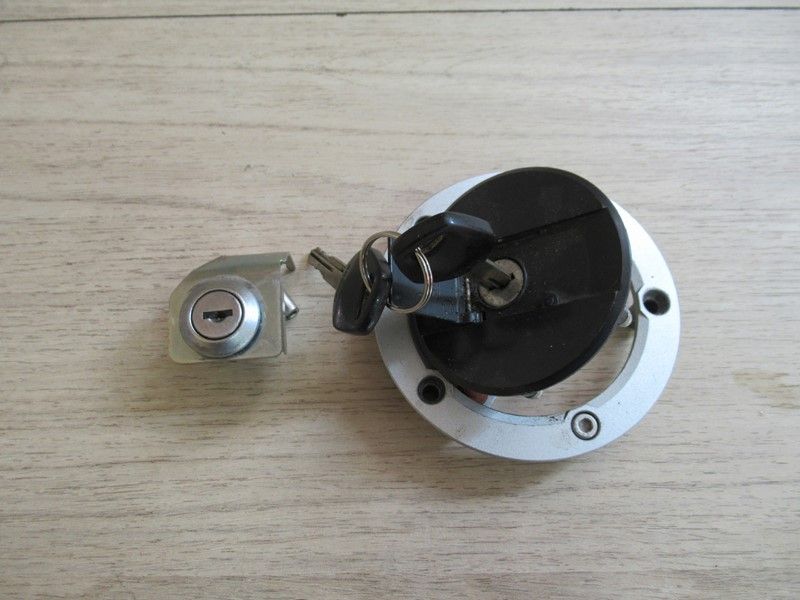 Jeu de serrures Suzuki GSXF650 2008-2010