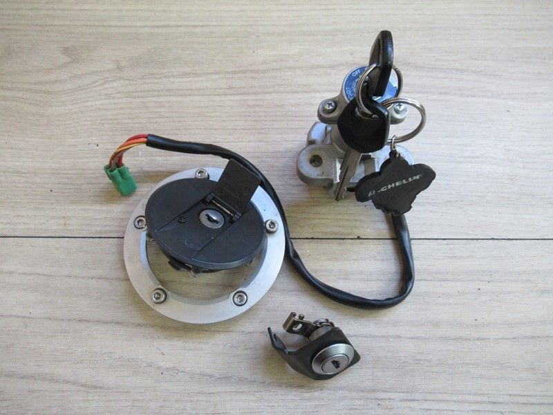 Jeu de serrure Suzuki SV 1000 2003-2007