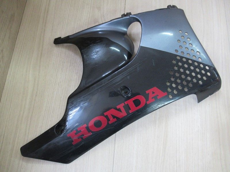 Sabot droit Honda 900 CBR (SC29) 1994-1995 (64420-MWOB-0000)