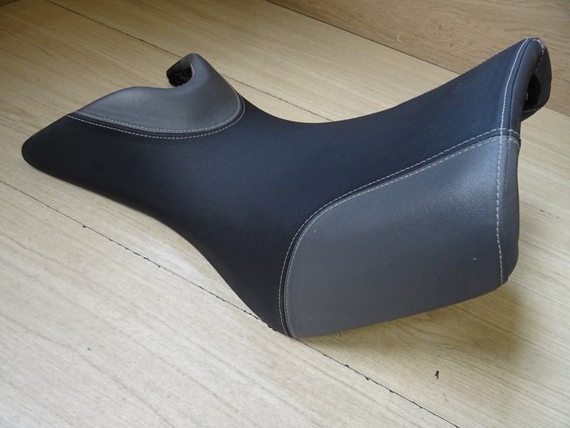 Selle pilote Triumph Tiger 800 2011/2014 (T2304370)