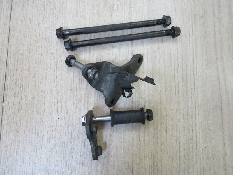 Jeu de supports et axes moteur Kawasaki ER6 N 2006-2008 