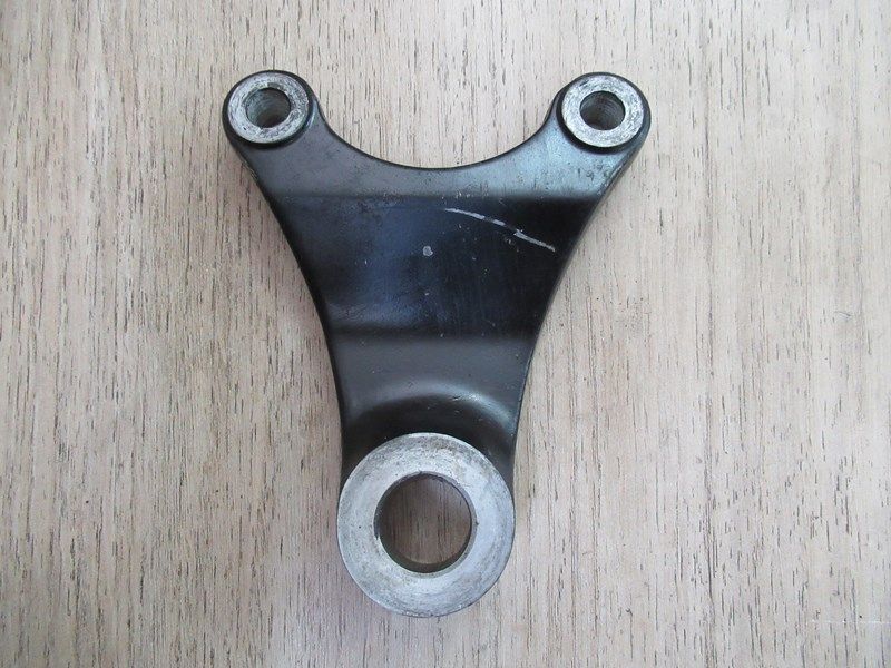 Support d'étrier arrière Suzuki 1100 GSX E (GS1100X) 1980-1982