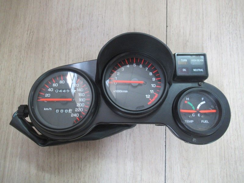 Tableau de bord Yamaha 750 FZ (2MG) 1987-1988 (4457 km)
