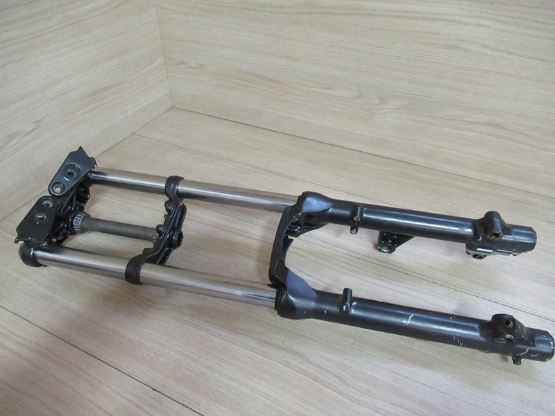 Fourche complète Honda CBX650E 1983-1985